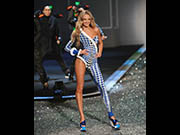 Candice Swanepoel walks runway at Victorias Secret Fashion Show